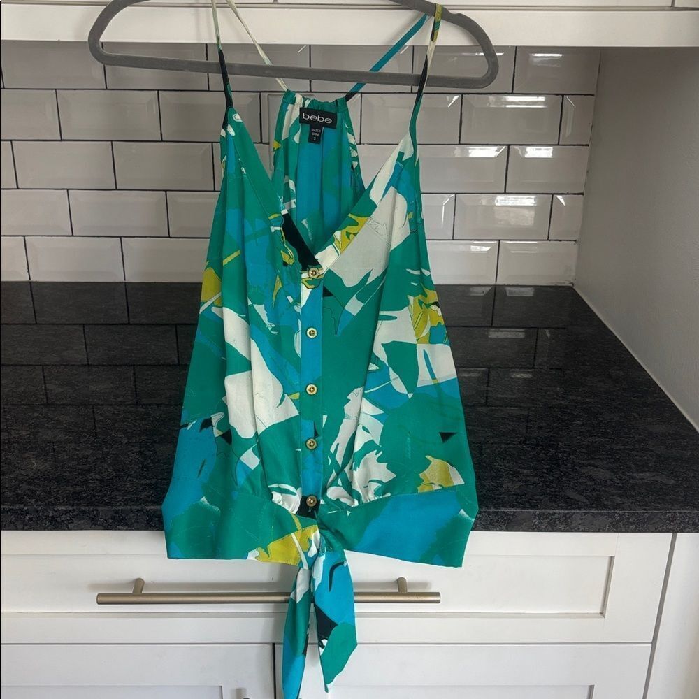 Bebe Green and White Floral Button-Down Tank Sz S gold buttons EUC